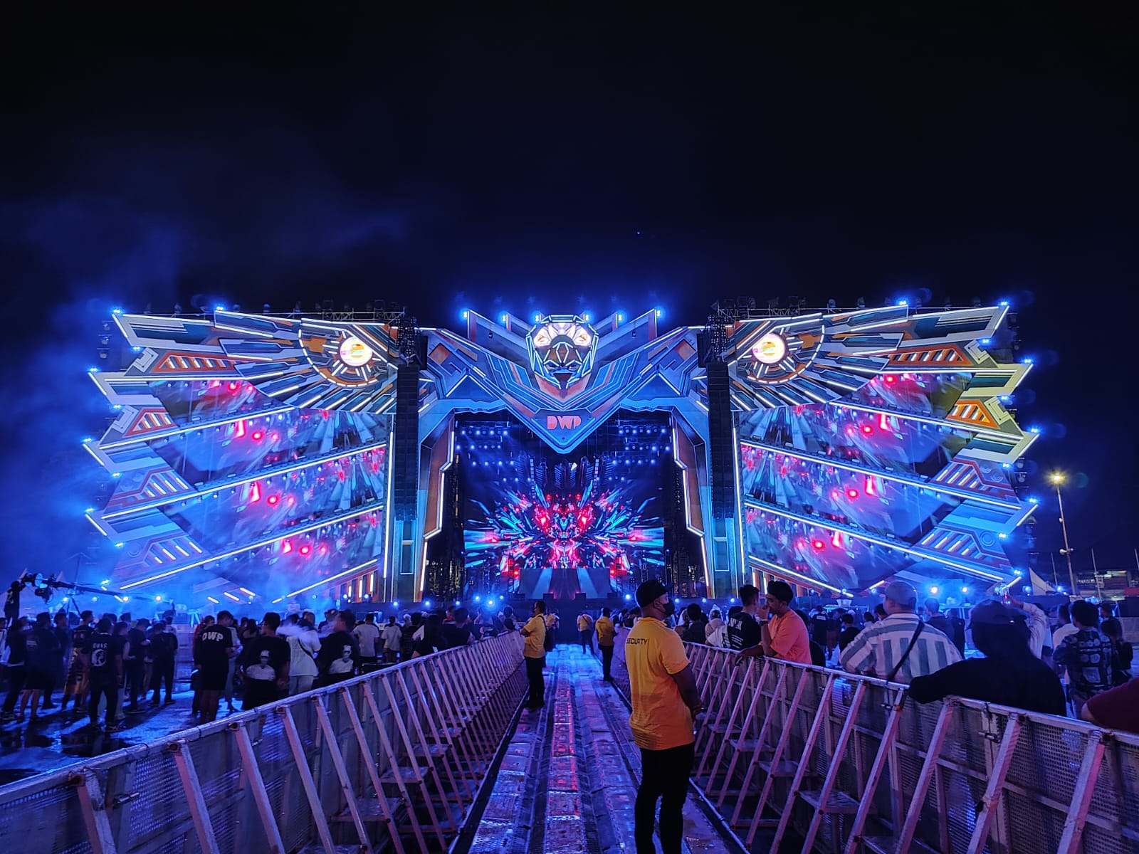 亞洲最強電音盛宴重磅回歸！艾比森大屏閃耀DWP音樂節(jié)